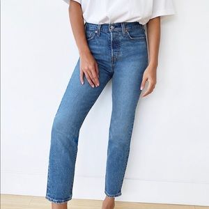 levi’s wedgie fit jeans